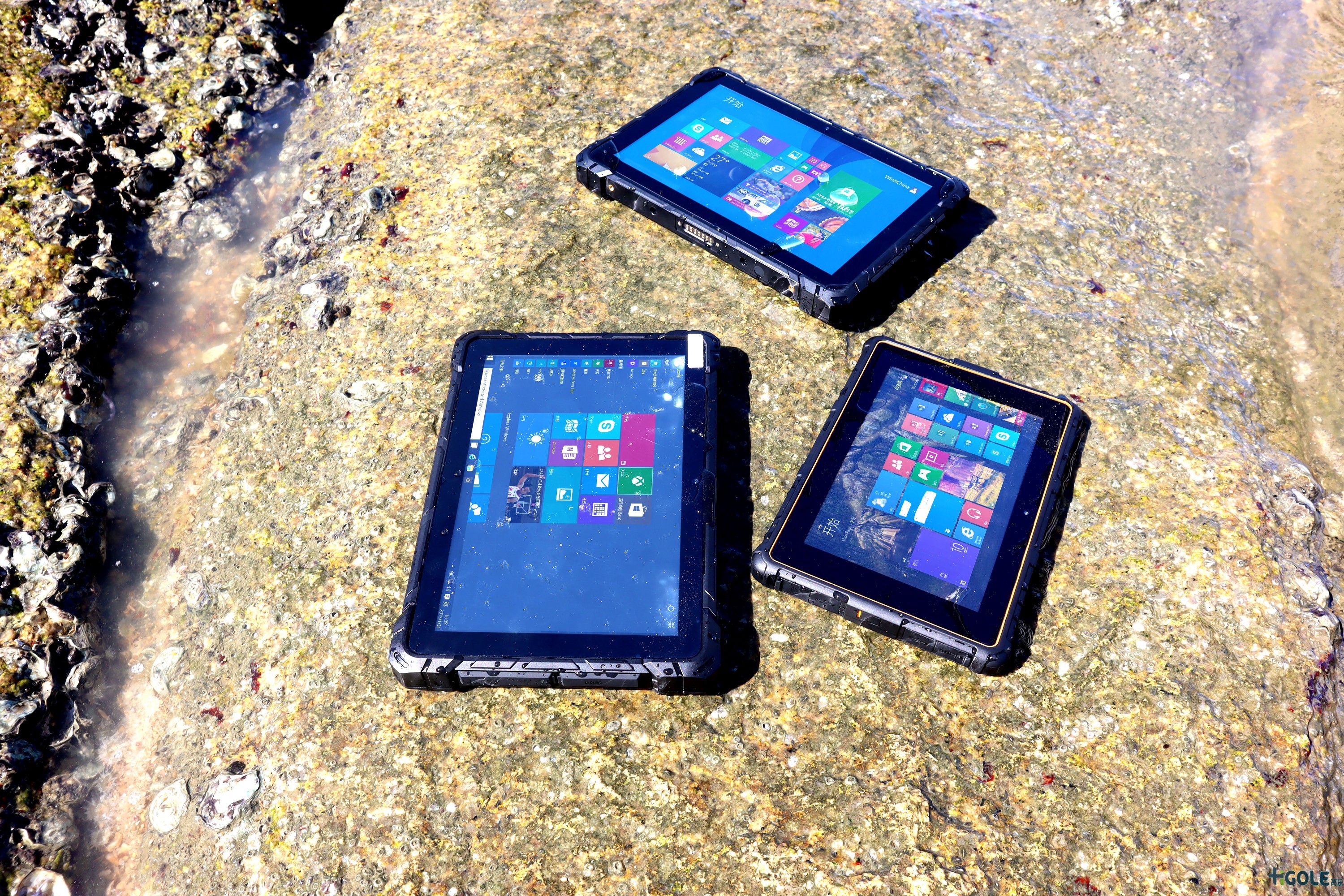 戶外工業(yè)平板電腦